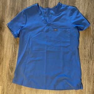Figs scrub top